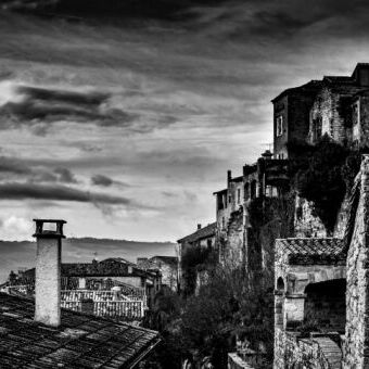 Photo d'un paysage en noir et blanc